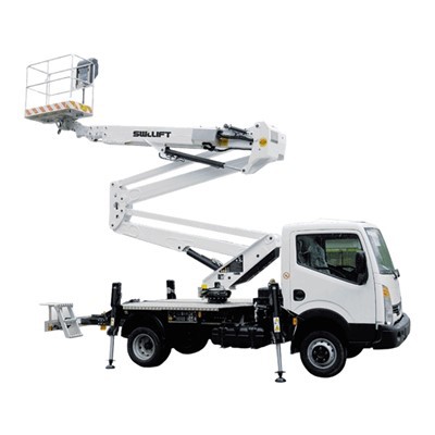 Ce sertificēta 4x4 kausu kravas automašīna